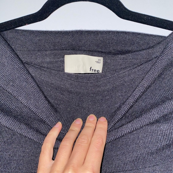 Wilfred Free off the shoulder sweater - Picture 2 of 2